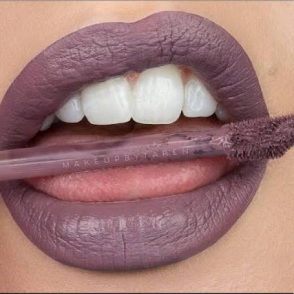 Jeffree Star Other - Jeffree Star Velour Liquid Lipstick Scorpio